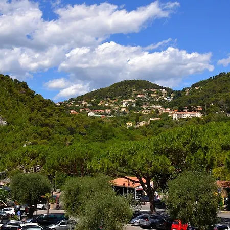 Arc En Ciel מלון